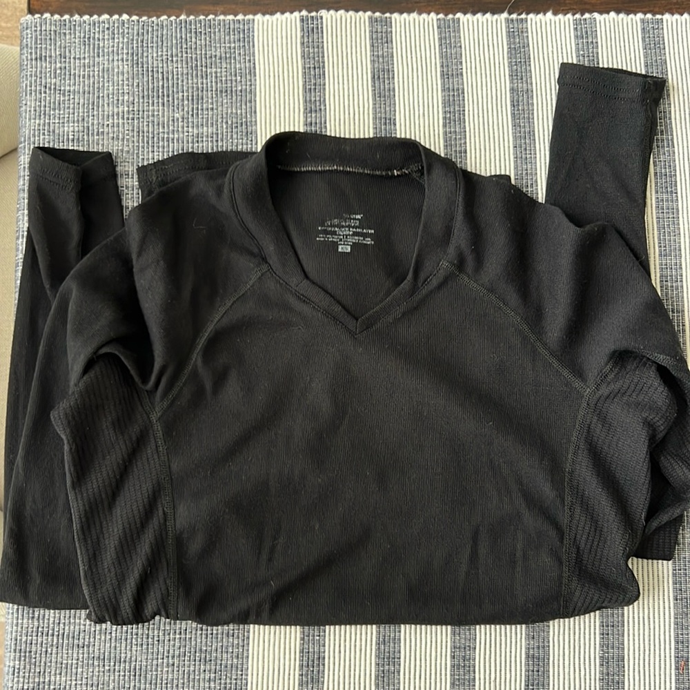 Women’s Patagonia Capilene Lightweight Baselayer Top & Bottom